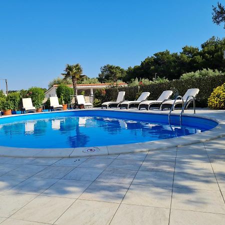 Apartments Dorotea Novalja Ngoại thất bức ảnh