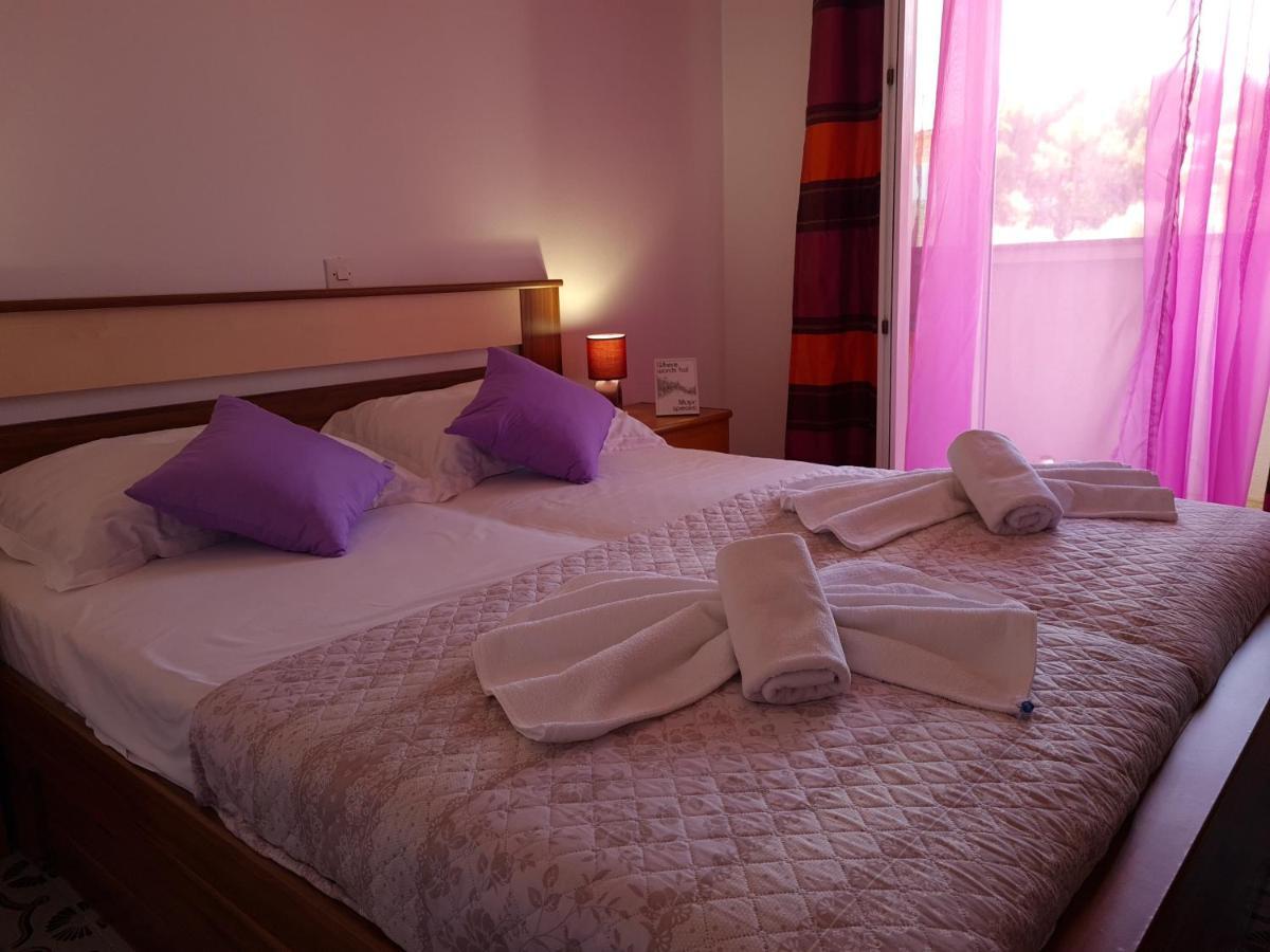 Apartments Dorotea Novalja Ngoại thất bức ảnh