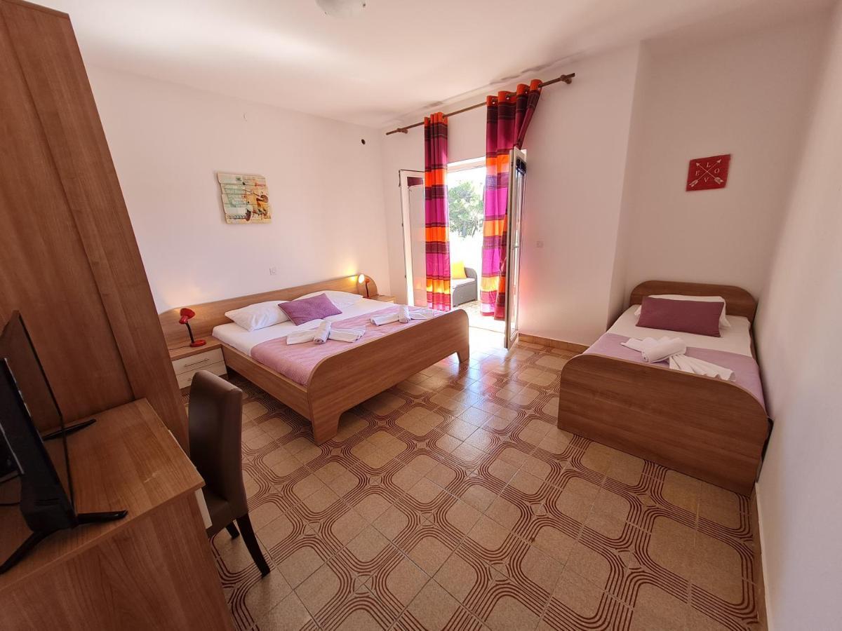 Apartments Dorotea Novalja Ngoại thất bức ảnh