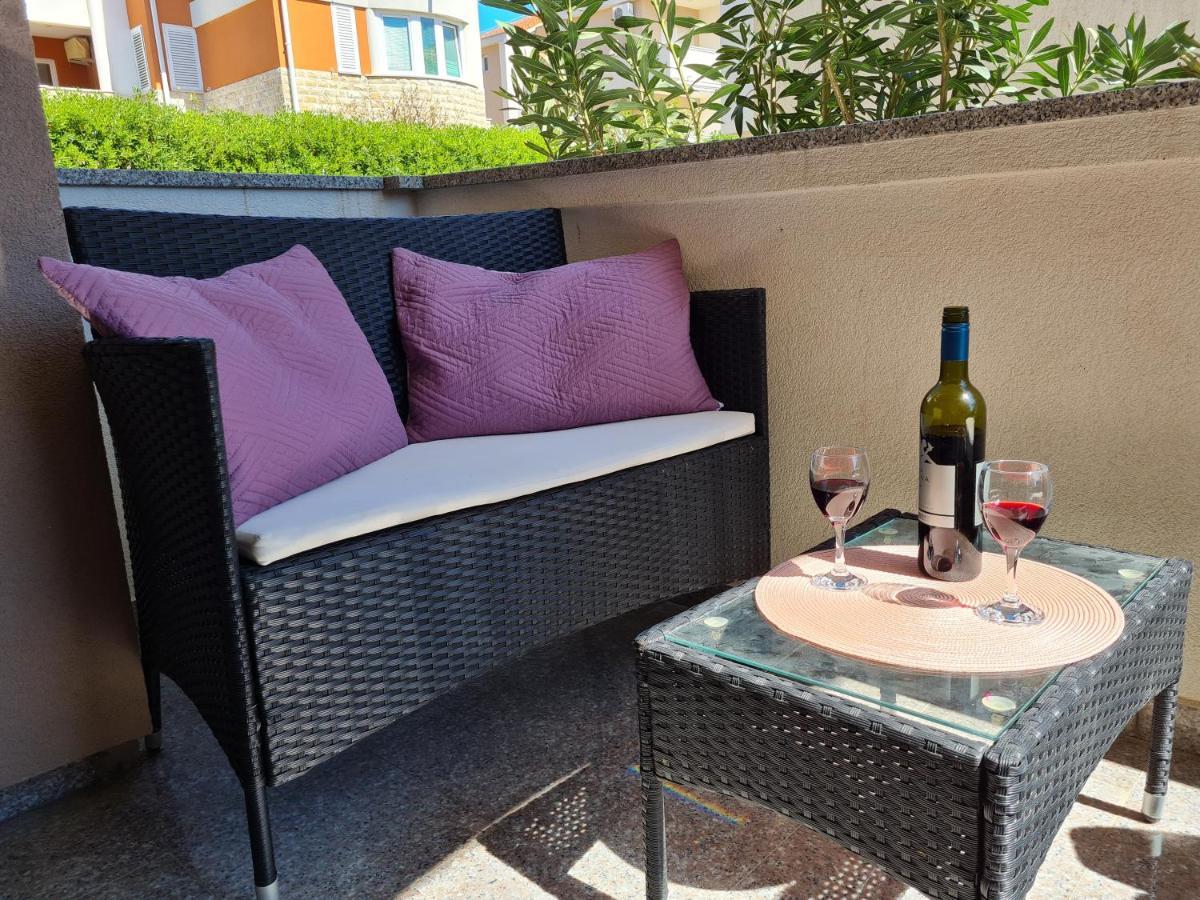 Apartments Dorotea Novalja Ngoại thất bức ảnh