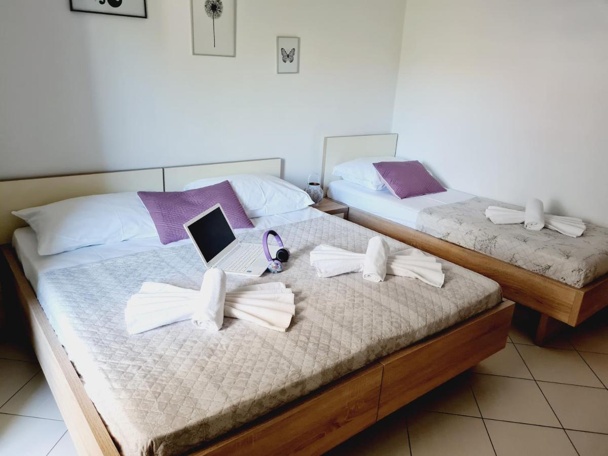 Apartments Dorotea Novalja Ngoại thất bức ảnh