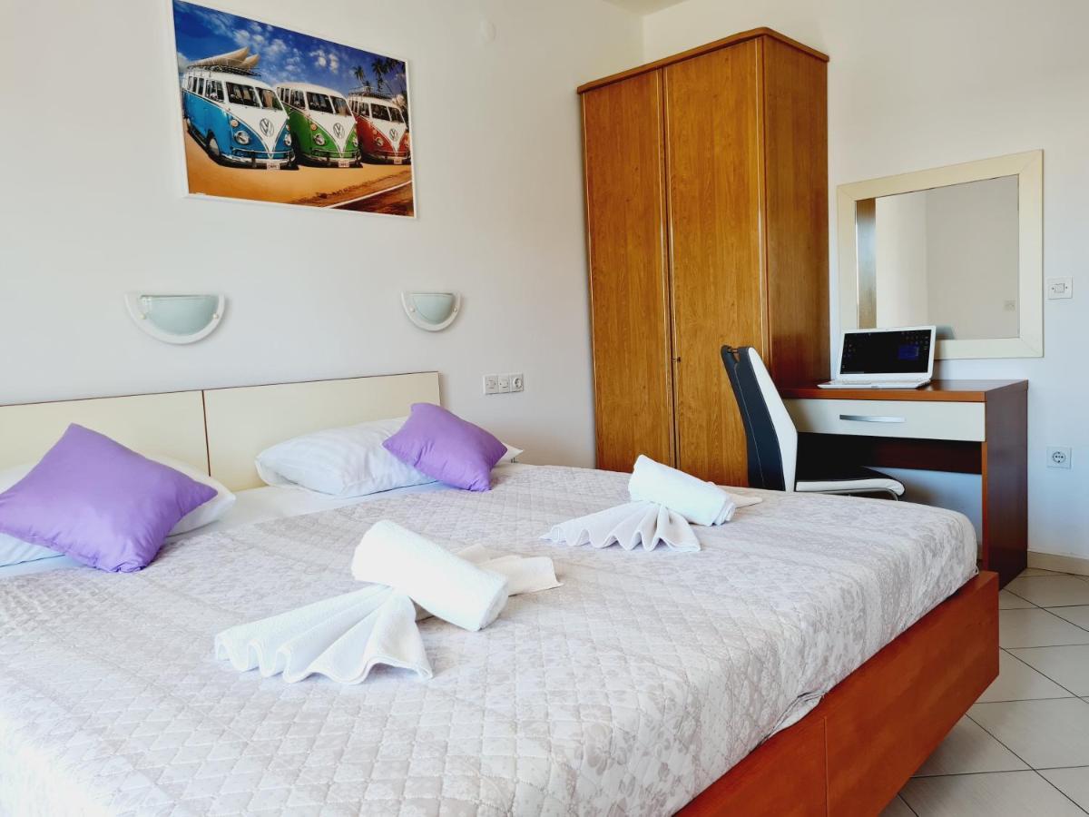 Apartments Dorotea Novalja Ngoại thất bức ảnh
